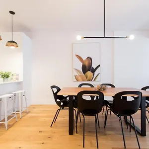 Appartement Hip, Stylish In Little Italy By Den A, Montréal