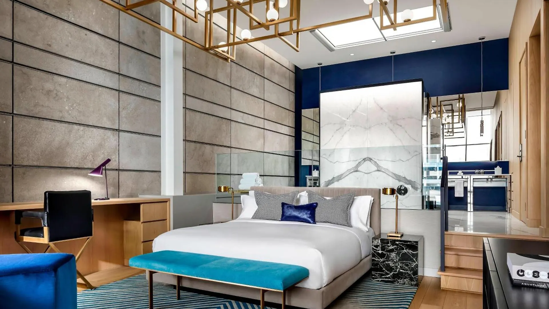 W Montreal Hotel