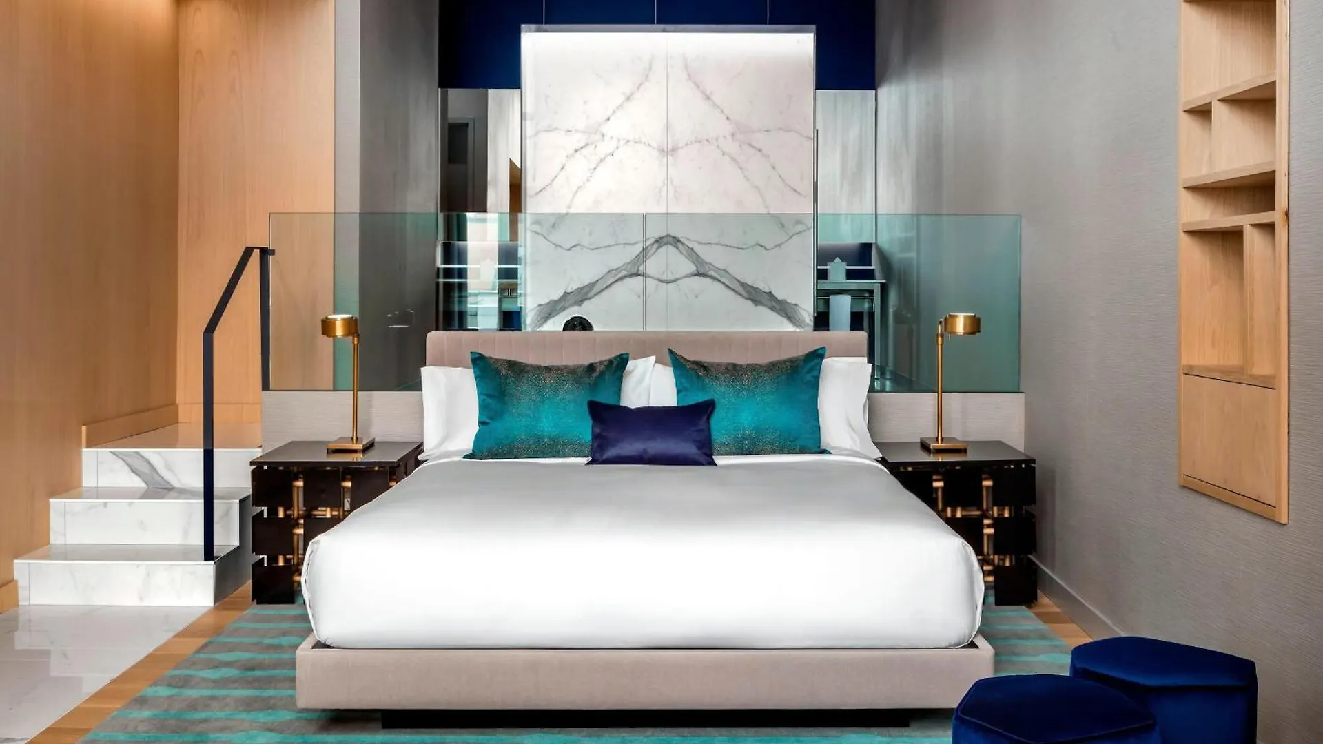 W Montreal Hotel 4*,  Canada