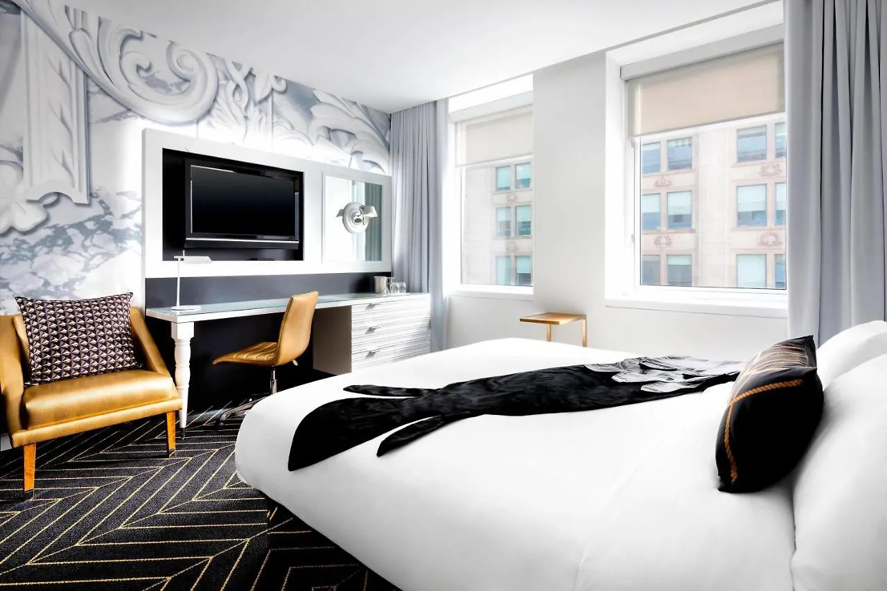 W Montreal Hotel