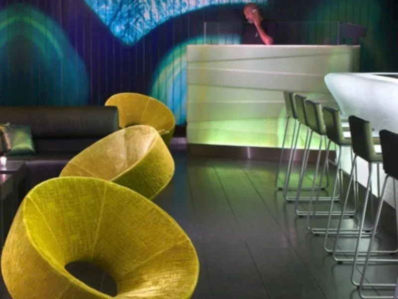 W Montreal Hotel
