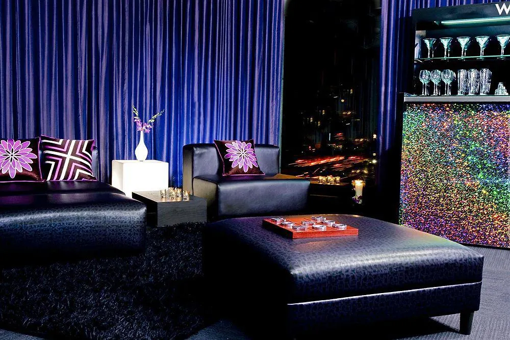 W Montreal Hotel 4*,